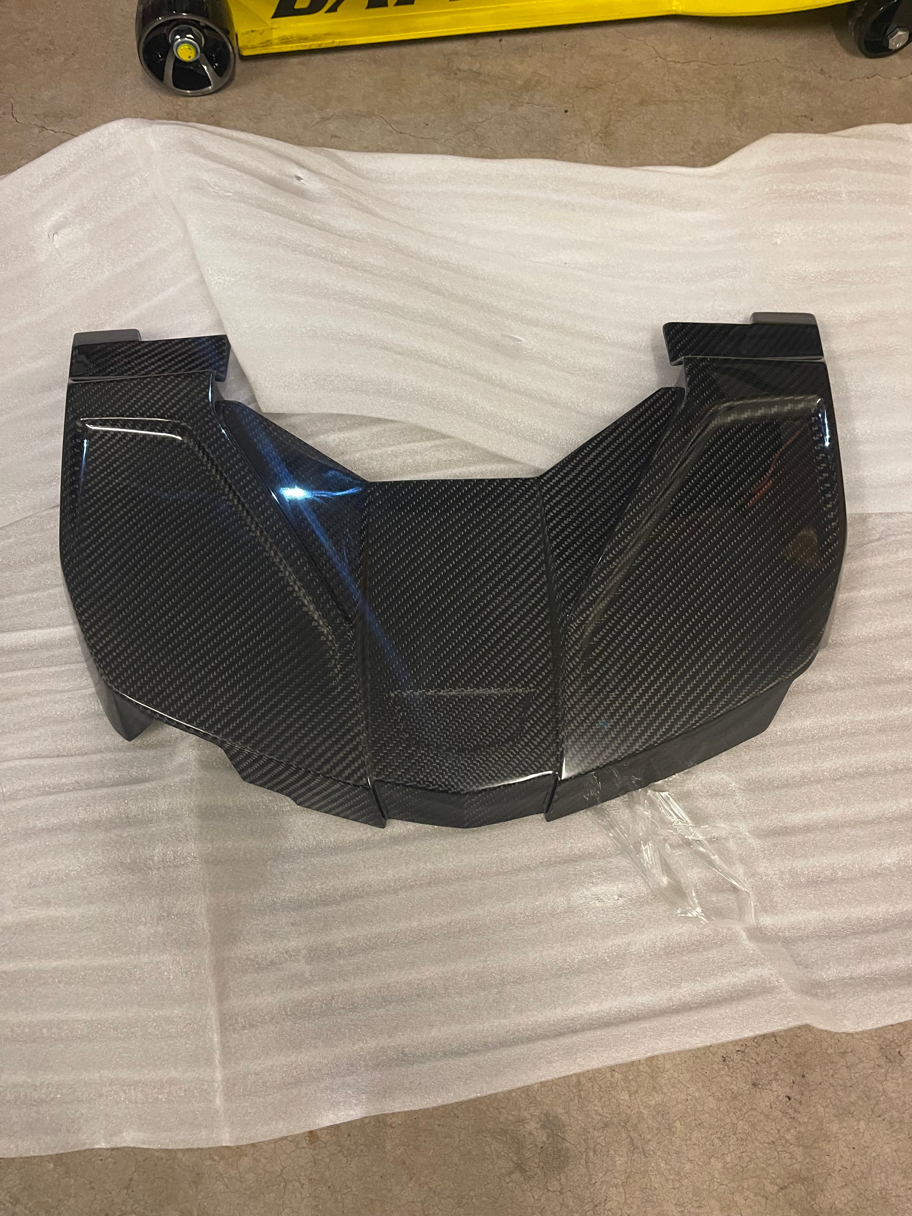2020+ Cadillac CT5 Sport / CT5-V / CT5-V Blackwing | CARBON FIBER Engine Cover Replacement